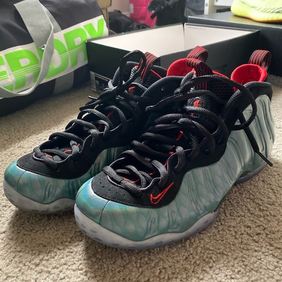 Gone fishing foamposite one - Picture 3 of 6
